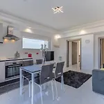 Daire Terrace View-stylish 2bedroom Penthouse Ac-wifi Msida