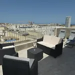 Terrace View-stylish 2bedroom Penthouse Ac-wifi