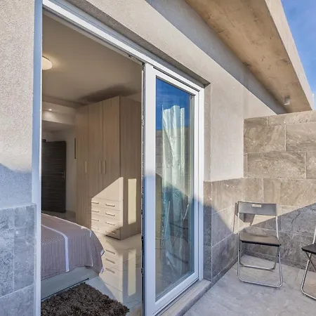 Terrace View - A Stylish Two Bedrooms Penthouse Ac-wifi Apartamento Msida