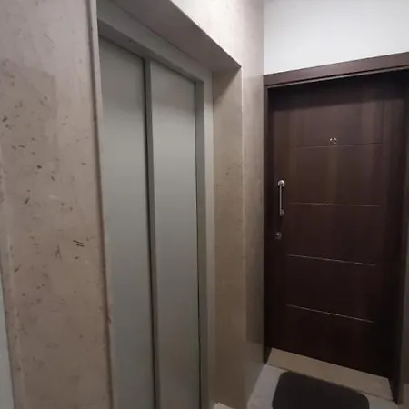 Apartment Terrace View-stylish Two Bedrooms Fully Ac-wifi Penthouse *