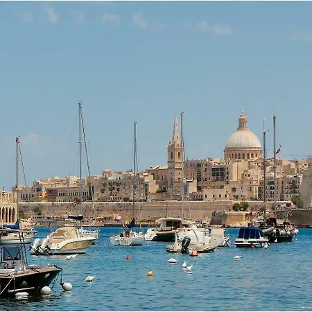 Apartment Terrace View-stylish Two Bedrooms Fully Ac-wifi Penthouse Msida