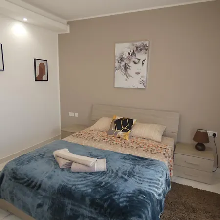 Daire Terrace View-stylish 2bedroom Penthouse Ac-wifi