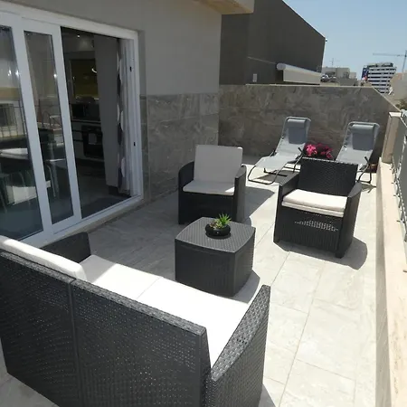 Lägenhet Terrace View - A Stylish Two Bedrooms Penthouse Ac-wifi Msida