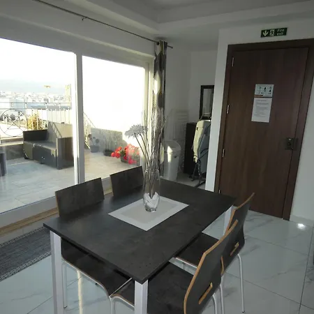 Terrace View - Stylish 2 Bedrooms Penthouse Ac-wifi * Msida