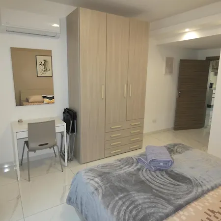 Apartament Terrace View - A Stylish Two Bedrooms Penthouse Ac-wifi